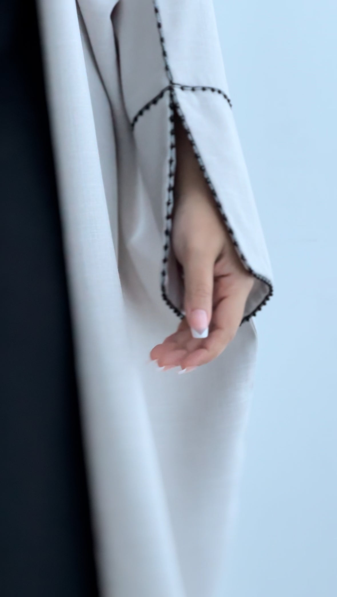 Linen Abaya in color Toupe Beige