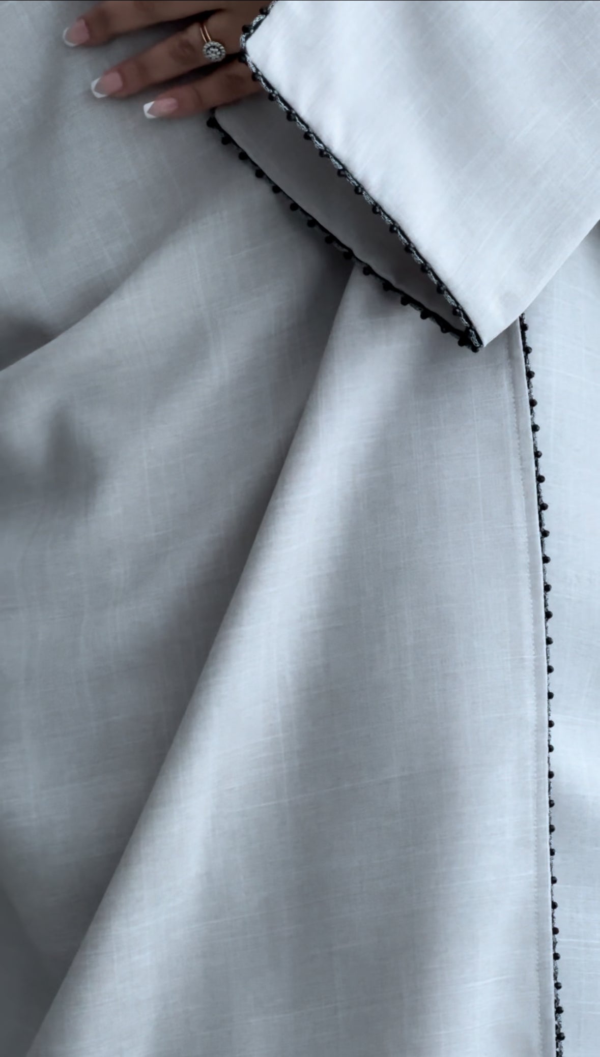 Linen Abaya in color Toupe Beige