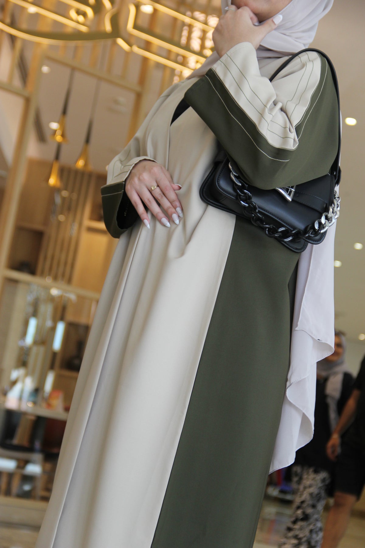 Bisht style Abaya in Biege & Olive